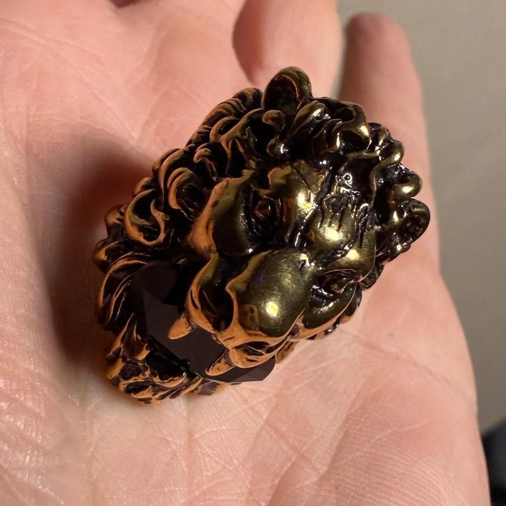 Gucci Lion Head Ring Black Crystal Aged Gold Size 13 US 6.5 Auth w/‎ New